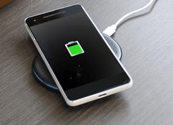 Motorola phones with wireless charging in 2022